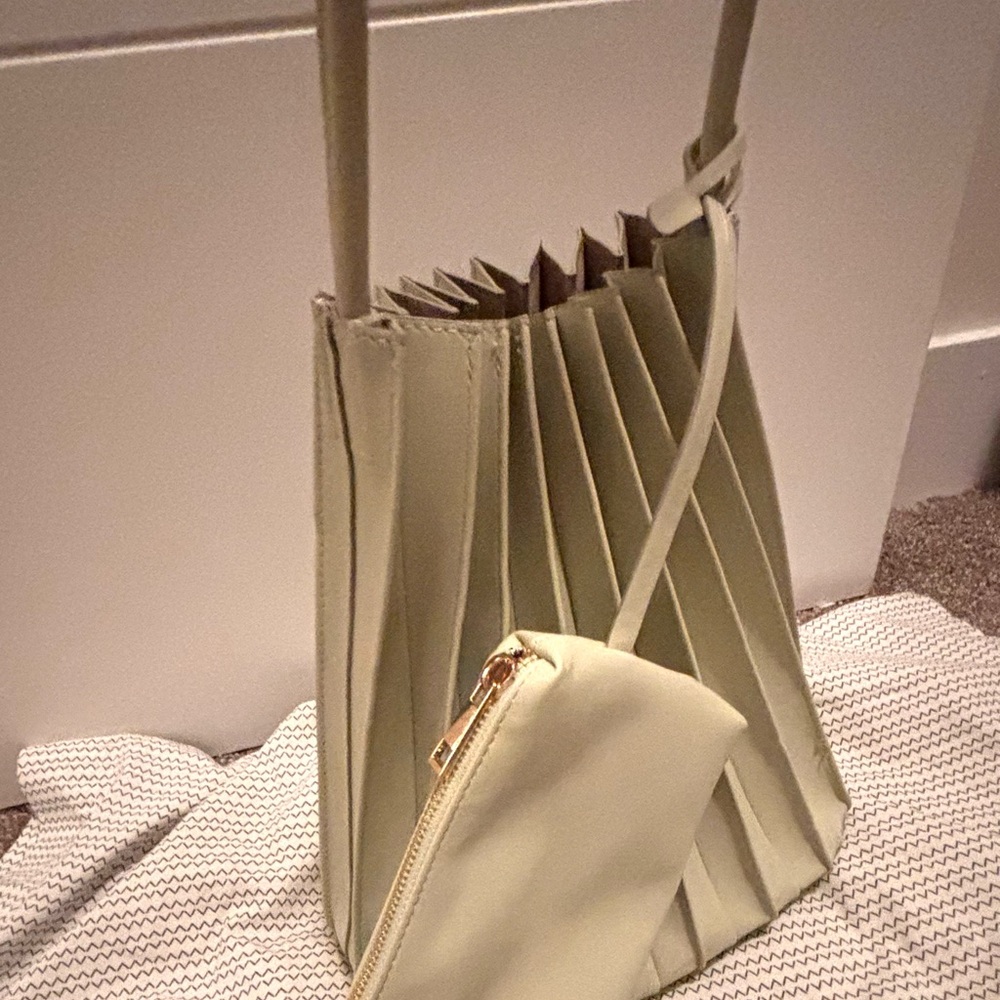 a new day light green Pleated Shoulder Bag Set